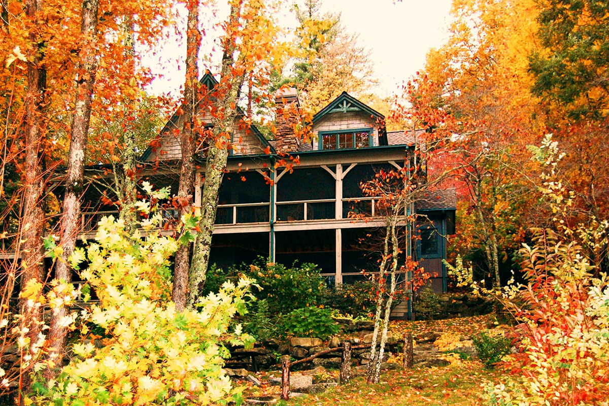 Photo of Fern Bank Lakefront Cottage